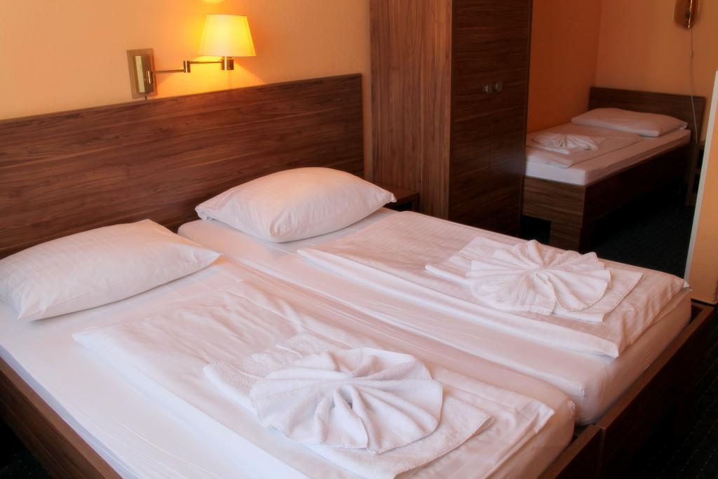 City Hotel Ansbach Am Kadewe Berlin Dış mekan fotoğraf